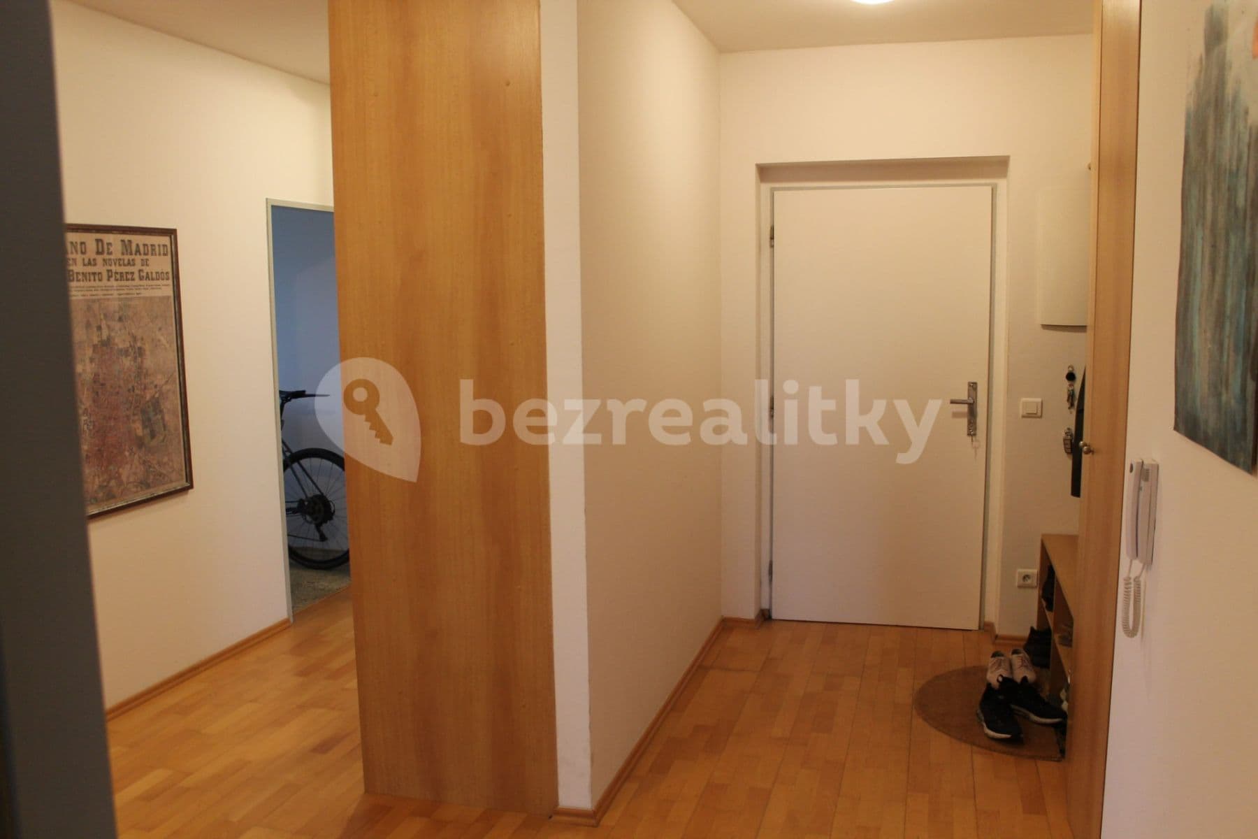 3 bedroom with open-plan kitchen flat to rent, 103 m², Kostomlatská, Prague, Prague 3 bedroom with open-plan kitchen flat to rent, 103 m², Kostomlatská, Prague, Prague