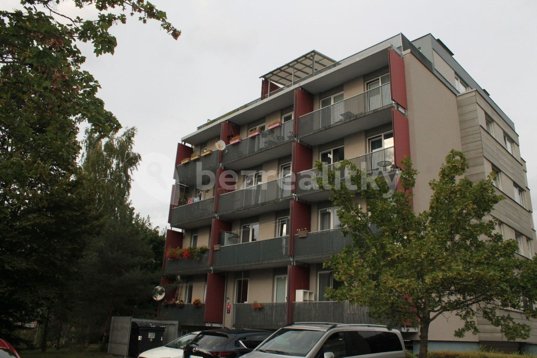 3 bedroom with open-plan kitchen flat to rent, 103 m², Kostomlatská, Prague, Prague 3 bedroom with open-plan kitchen flat to rent, 103 m², Kostomlatská, Prague, Prague