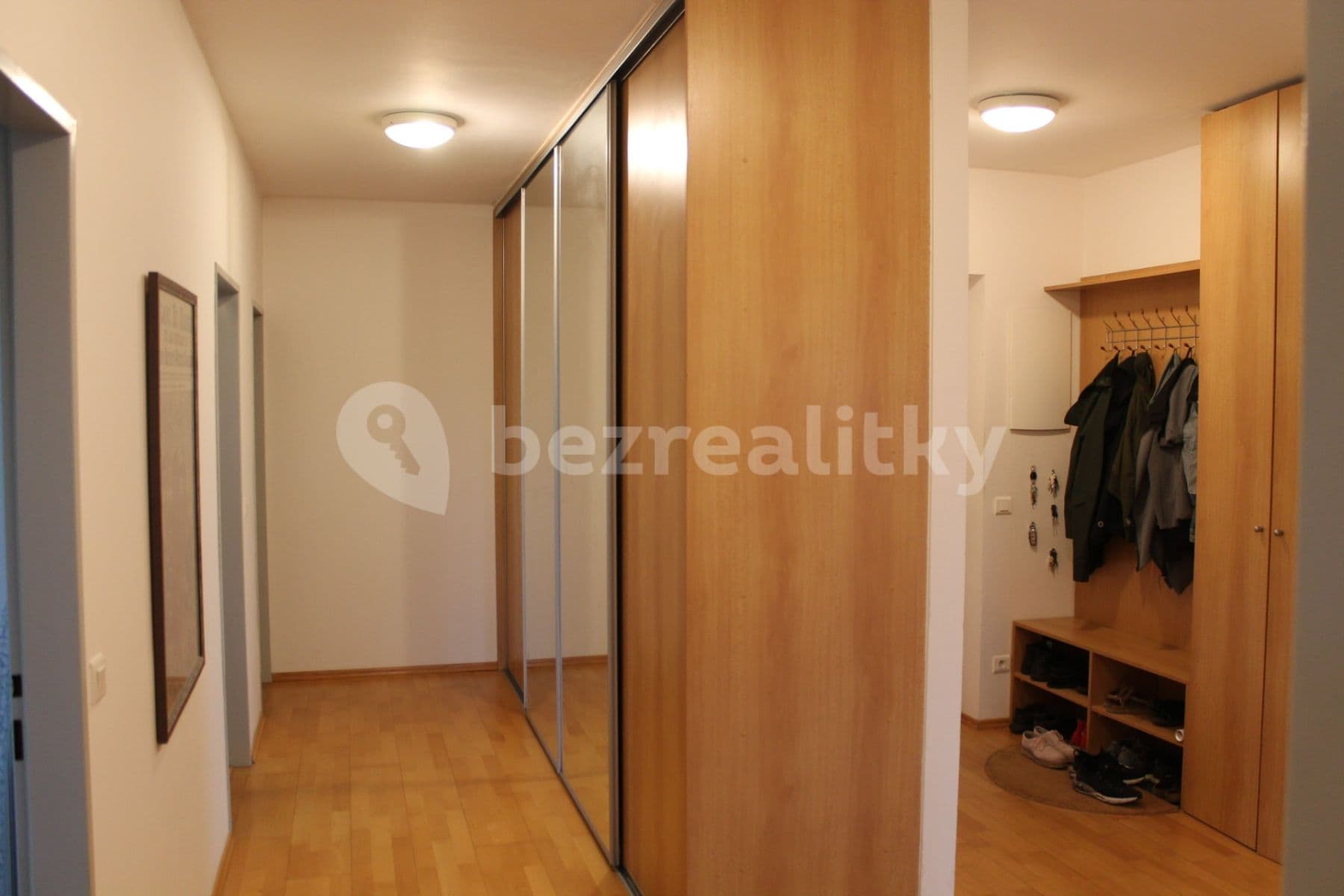 3 bedroom with open-plan kitchen flat to rent, 103 m², Kostomlatská, Prague, Prague 3 bedroom with open-plan kitchen flat to rent, 103 m², Kostomlatská, Prague, Prague