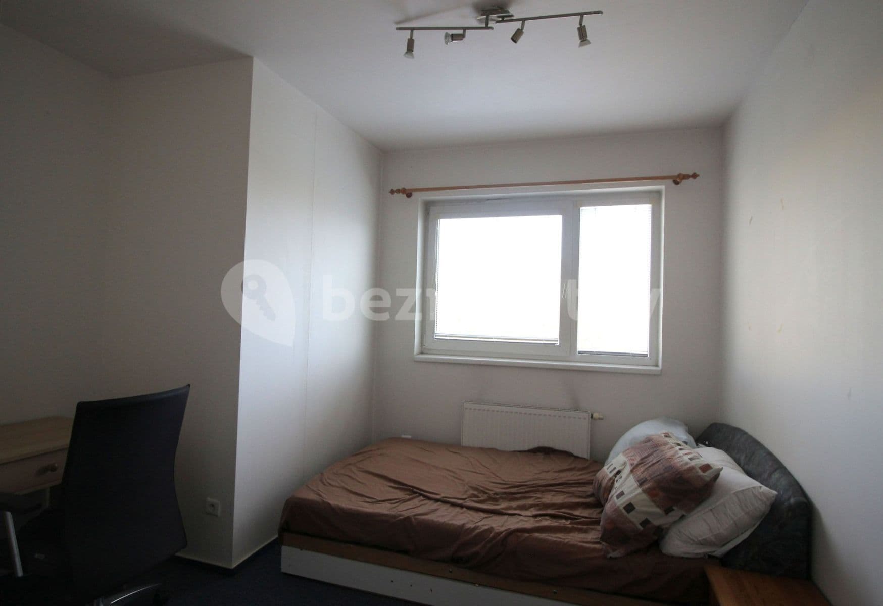 3 bedroom with open-plan kitchen flat to rent, 103 m², Kostomlatská, Prague, Prague 3 bedroom with open-plan kitchen flat to rent, 103 m², Kostomlatská, Prague, Prague