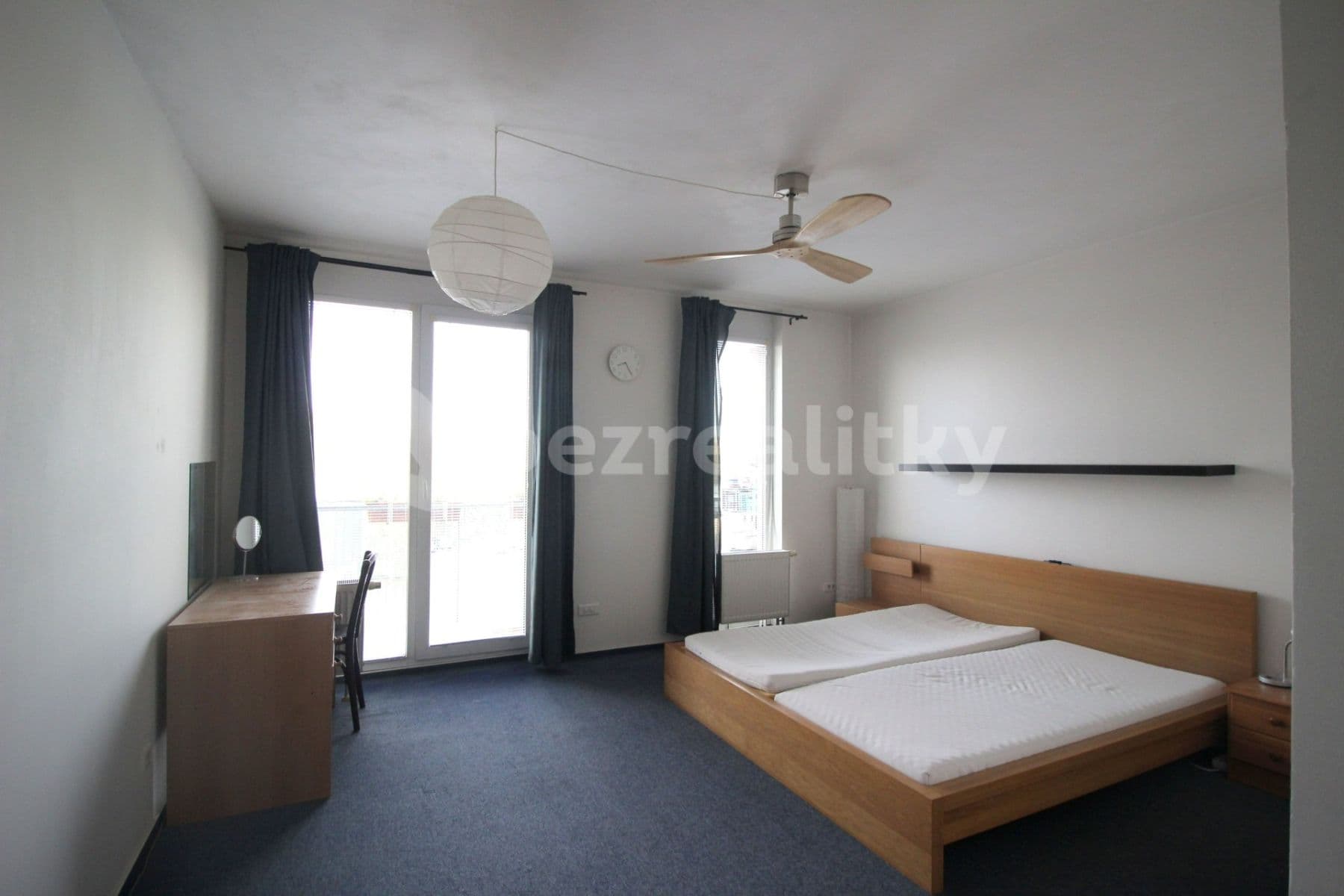 3 bedroom with open-plan kitchen flat to rent, 103 m², Kostomlatská, Prague, Prague 3 bedroom with open-plan kitchen flat to rent, 103 m², Kostomlatská, Prague, Prague