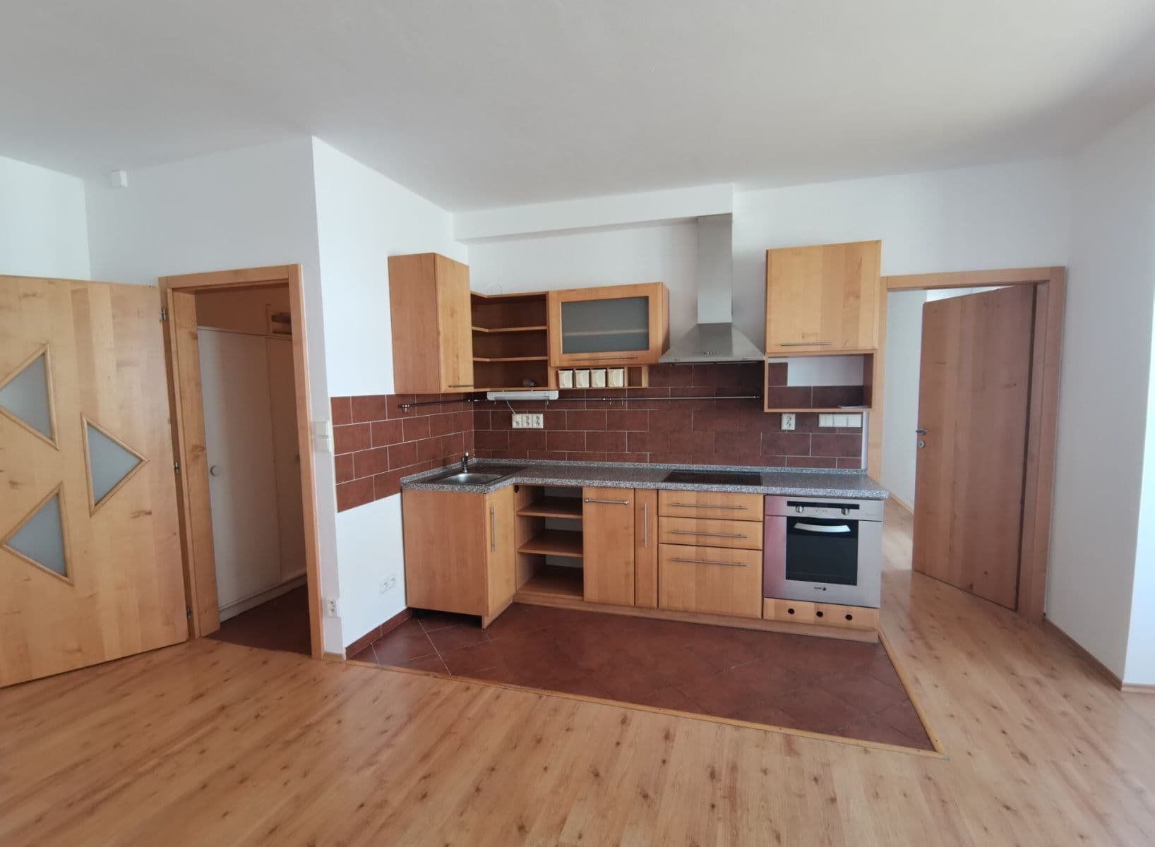 1 bedroom with open-plan kitchen flat for sale, 52 m², Lavického, Třebíč, Vysočina Region 1 bedroom with open-plan kitchen flat for sale, 52 m², Lavického, Třebíč, Vysočina Region