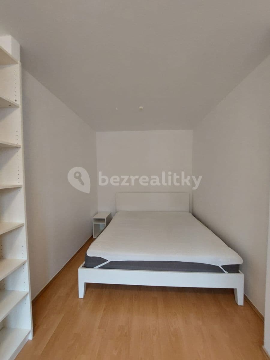 1 bedroom with open-plan kitchen flat to rent, 44 m², Hnězdenská, Prague, Prague 1 bedroom with open-plan kitchen flat to rent, 44 m², Hnězdenská, Prague, Prague