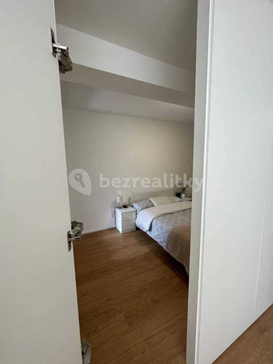 1 bedroom with open-plan kitchen flat to rent, 63 m², Žalanského, Prague, Prague 1 bedroom with open-plan kitchen flat to rent, 63 m², Žalanského, Prague, Prague