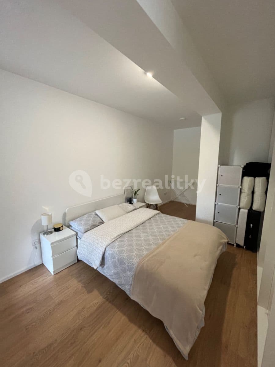 1 bedroom with open-plan kitchen flat to rent, 63 m², Žalanského, Prague, Prague 1 bedroom with open-plan kitchen flat to rent, 63 m², Žalanského, Prague, Prague