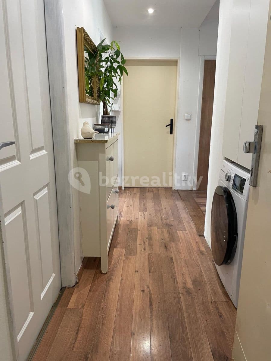 3 bedroom flat to rent, 60 m², Ke Zvonici, Prague, Prague 3 bedroom flat to rent, 60 m², Ke Zvonici, Prague, Prague