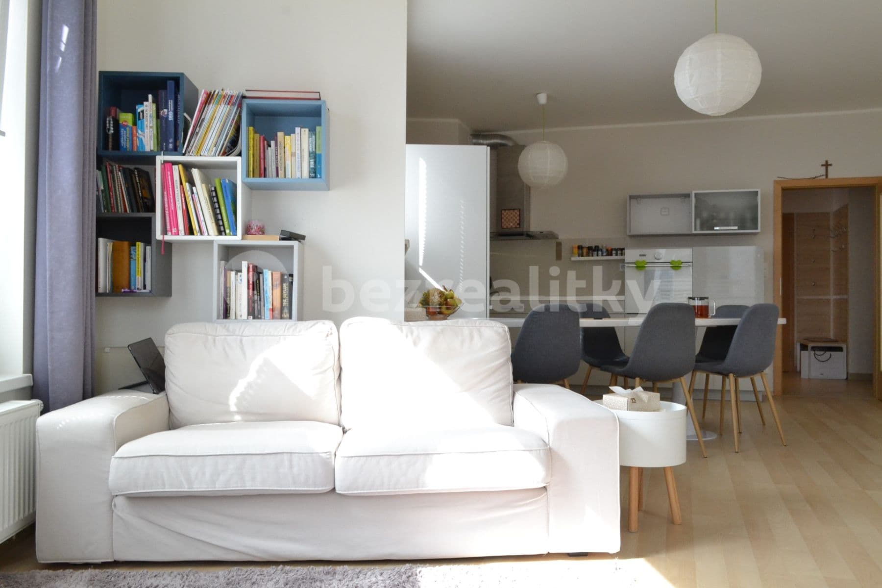 1 bedroom with open-plan kitchen flat to rent, 71 m², Sazovická, Prague, Prague 1 bedroom with open-plan kitchen flat to rent, 71 m², Sazovická, Prague, Prague