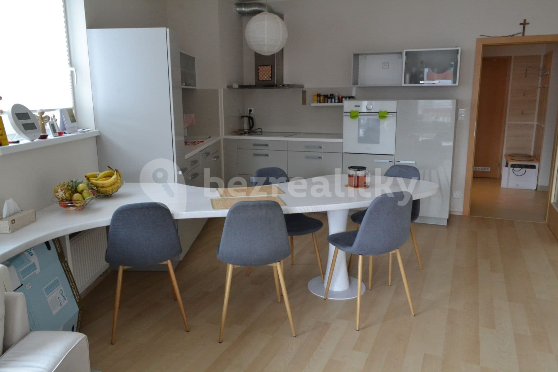 1 bedroom with open-plan kitchen flat to rent, 71 m², Sazovická, Prague, Prague 1 bedroom with open-plan kitchen flat to rent, 71 m², Sazovická, Prague, Prague