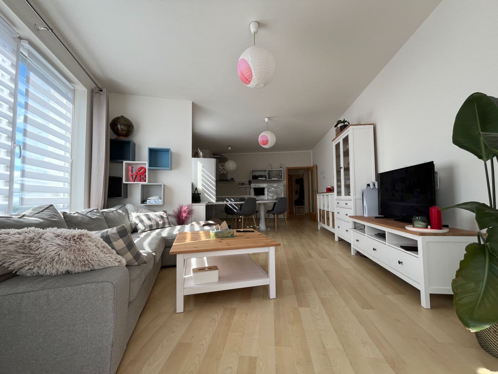 1 bedroom with open-plan kitchen flat to rent, 71 m², Sazovická, Prague, Prague 1 bedroom with open-plan kitchen flat to rent, 71 m², Sazovická, Prague, Prague