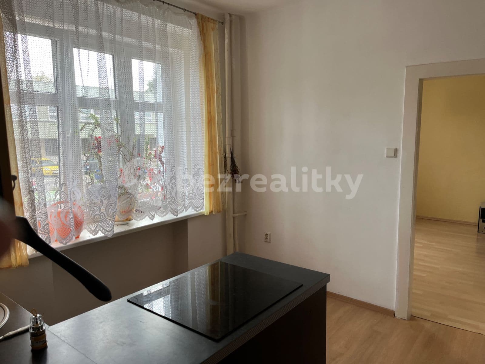 1 bedroom with open-plan kitchen flat to rent, 39 m², U Vlastního krbu, Teplice, Ústecký Region 1 bedroom with open-plan kitchen flat to rent, 39 m², U Vlastního krbu, Teplice, Ústecký Region
