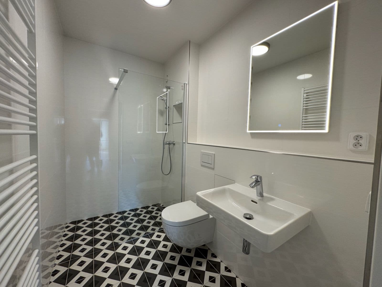 1 bedroom with open-plan kitchen flat to rent, 50 m², Na Průhonu, Dolní Břežany, Středočeský Region 1 bedroom with open-plan kitchen flat to rent, 50 m², Na Průhonu, Dolní Břežany, Středočeský Region