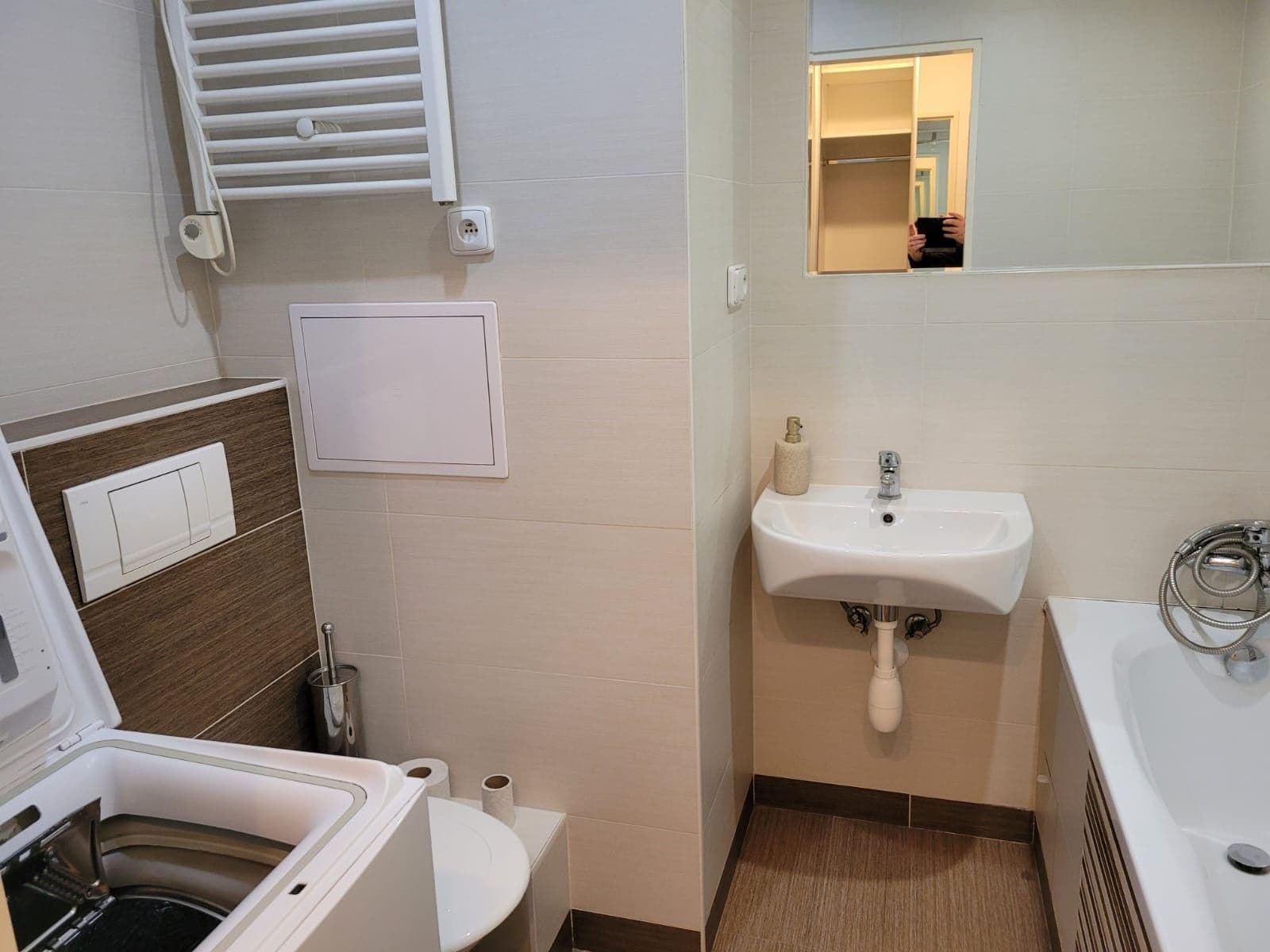 1 bedroom with open-plan kitchen flat to rent, 42 m², Ratibořská, Prague, Prague 1 bedroom with open-plan kitchen flat to rent, 42 m², Ratibořská, Prague, Prague