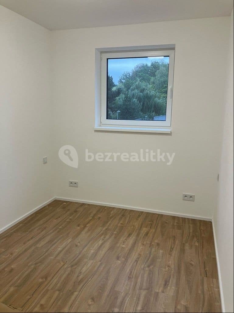 1 bedroom with open-plan kitchen flat to rent, 84 m², Polní, Liberec, Liberecký Region 1 bedroom with open-plan kitchen flat to rent, 84 m², Polní, Liberec, Liberecký Region