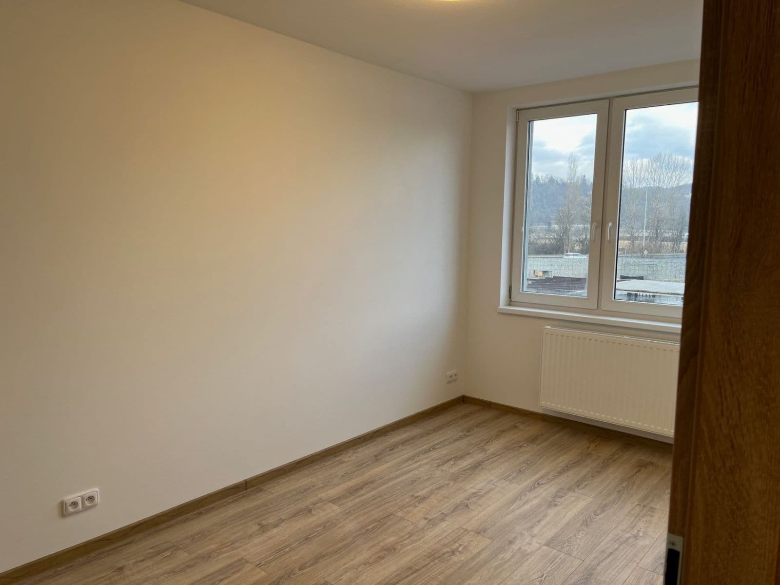 2 bedroom with open-plan kitchen flat to rent, 74 m², K Sádkám, Prague, Prague 2 bedroom with open-plan kitchen flat to rent, 74 m², K Sádkám, Prague, Prague