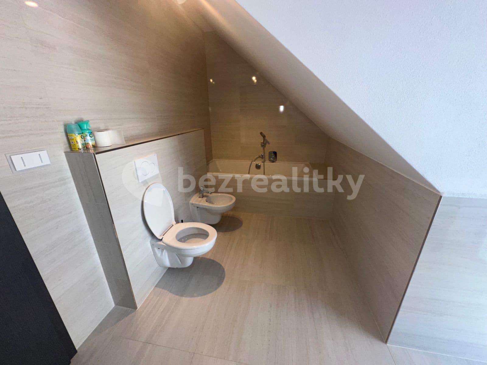 house to rent, 180 m², Modřínová, Zruč-Senec, Plzeňský Region house to rent, 180 m², Modřínová, Zruč-Senec, Plzeňský Region