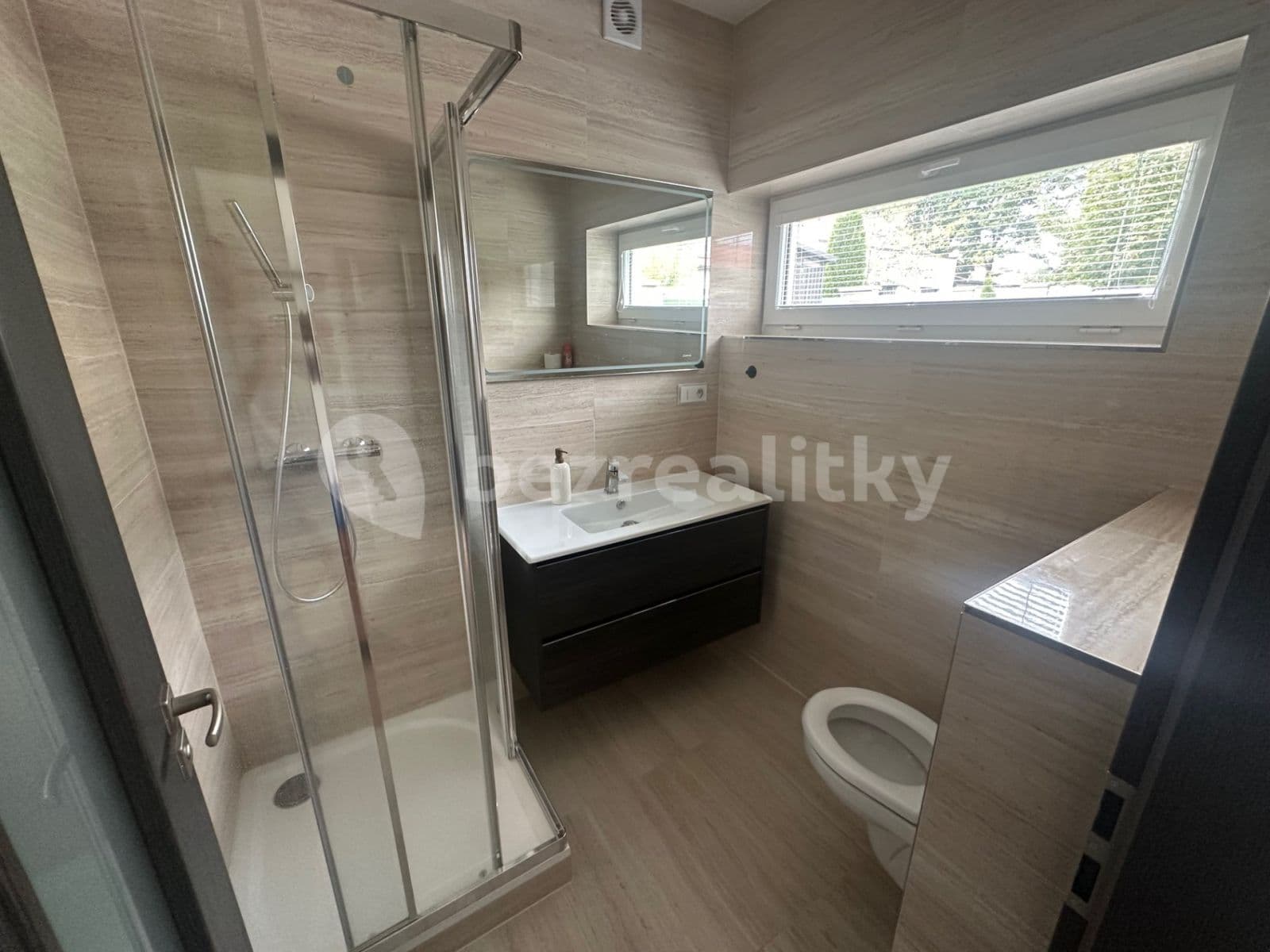 house to rent, 180 m², Modřínová, Zruč-Senec, Plzeňský Region house to rent, 180 m², Modřínová, Zruč-Senec, Plzeňský Region