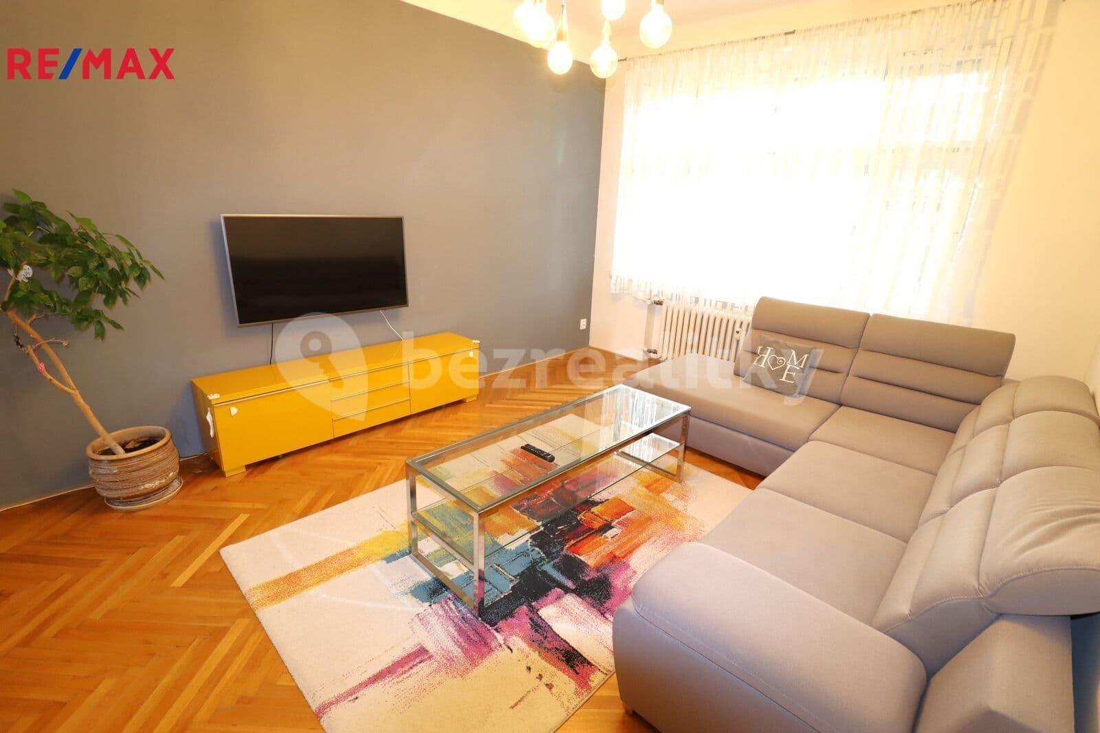 3 bedroom flat to rent, 92 m², Štefánikova, Prague, Prague 3 bedroom flat to rent, 92 m², Štefánikova, Prague, Prague