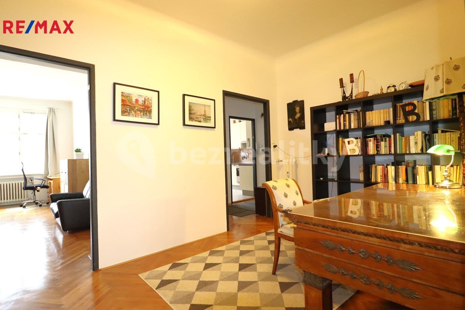 3 bedroom flat to rent, 92 m², Štefánikova, Prague, Prague 3 bedroom flat to rent, 92 m², Štefánikova, Prague, Prague