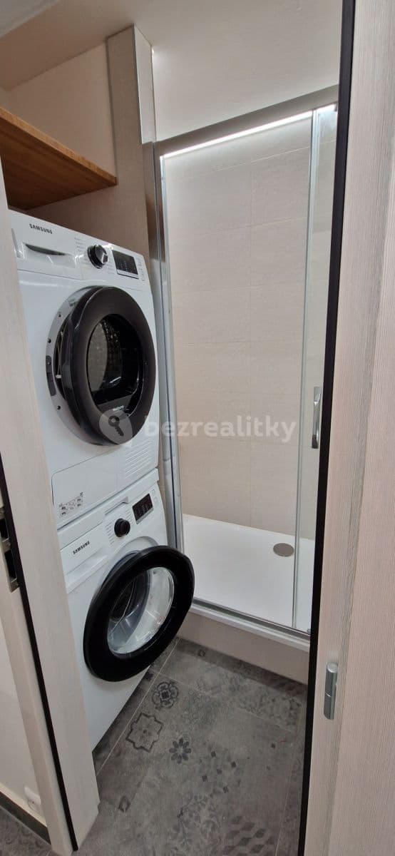 1 bedroom with open-plan kitchen flat to rent, 42 m², Braniborská, Milovice, Středočeský Region 1 bedroom with open-plan kitchen flat to rent, 42 m², Braniborská, Milovice, Středočeský Region