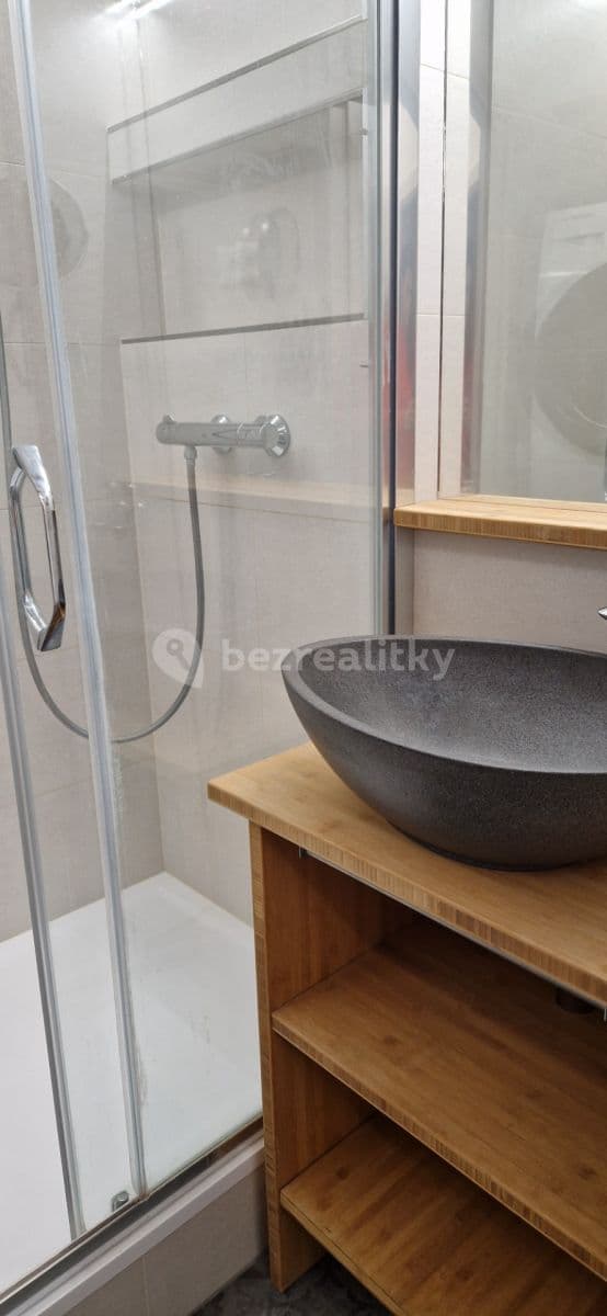1 bedroom with open-plan kitchen flat to rent, 42 m², Braniborská, Milovice, Středočeský Region 1 bedroom with open-plan kitchen flat to rent, 42 m², Braniborská, Milovice, Středočeský Region