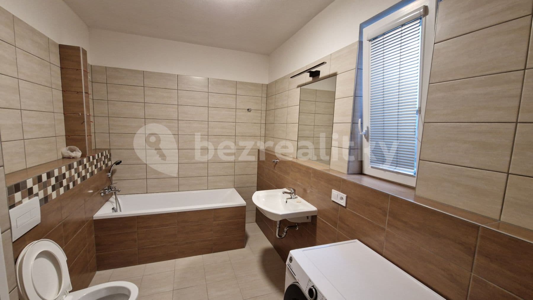 1 bedroom with open-plan kitchen flat to rent, 59 m², Poděbradova, Plzeň, Plzeňský Region 1 bedroom with open-plan kitchen flat to rent, 59 m², Poděbradova, Plzeň, Plzeňský Region
