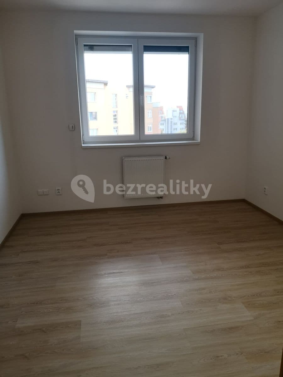 2 bedroom with open-plan kitchen flat to rent, 73 m², Bělohorská, Brno, Jihomoravský Region 2 bedroom with open-plan kitchen flat to rent, 73 m², Bělohorská, Brno, Jihomoravský Region