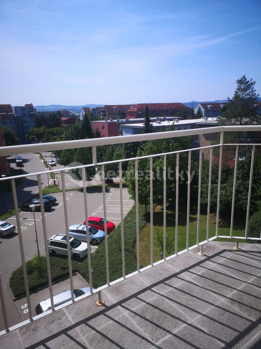 2 bedroom with open-plan kitchen flat to rent, 73 m², Bělohorská, Brno, Jihomoravský Region 2 bedroom with open-plan kitchen flat to rent, 73 m², Bělohorská, Brno, Jihomoravský Region