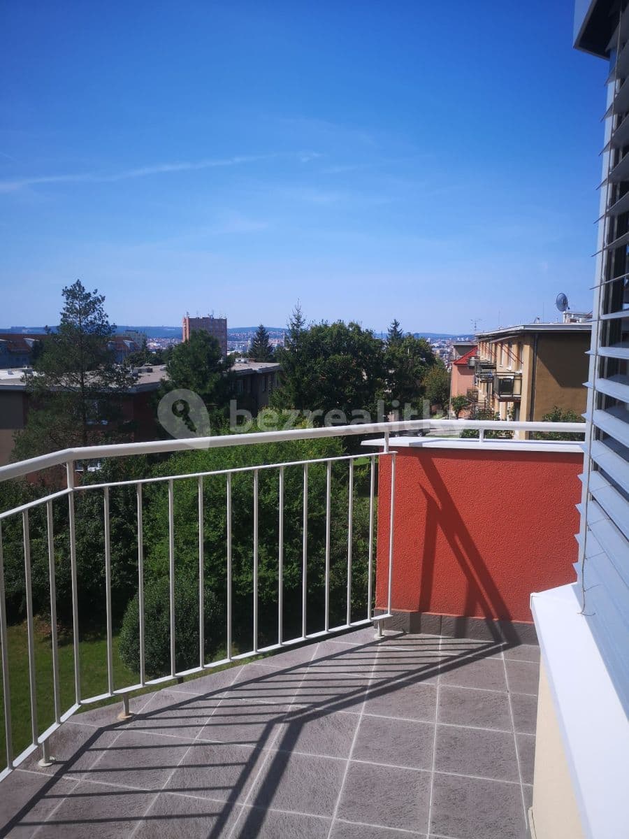 2 bedroom with open-plan kitchen flat to rent, 73 m², Bělohorská, Brno, Jihomoravský Region 2 bedroom with open-plan kitchen flat to rent, 73 m², Bělohorská, Brno, Jihomoravský Region