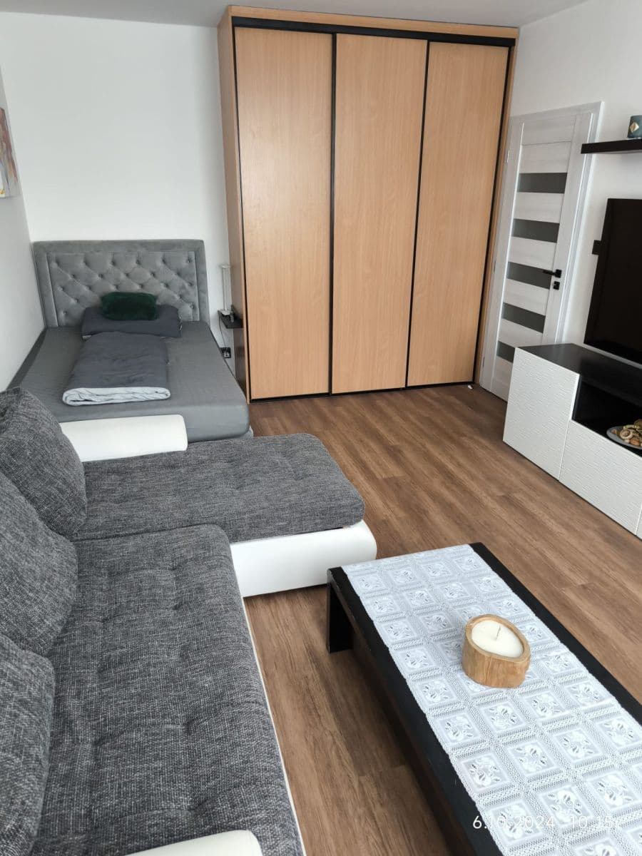 Studio flat to rent, 31 m², Benkova, Prague, Prague Studio flat to rent, 31 m², Benkova, Prague, Prague