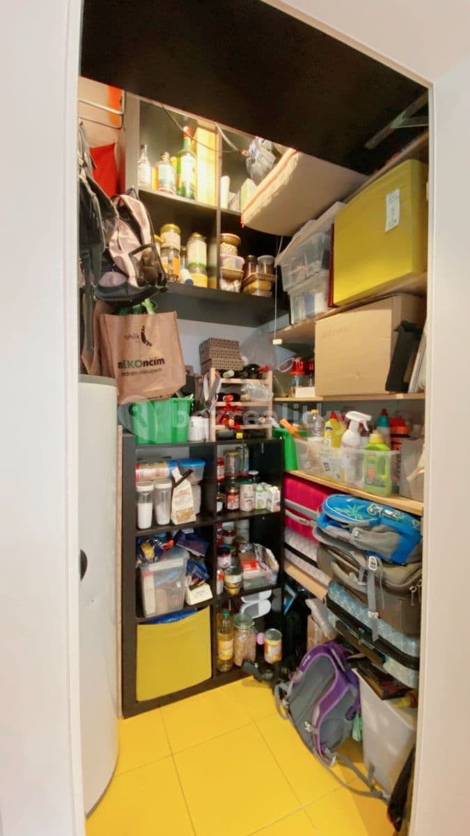 2 bedroom with open-plan kitchen flat to rent, 82 m², Buchovcova, Prague, Prague 2 bedroom with open-plan kitchen flat to rent, 82 m², Buchovcova, Prague, Prague