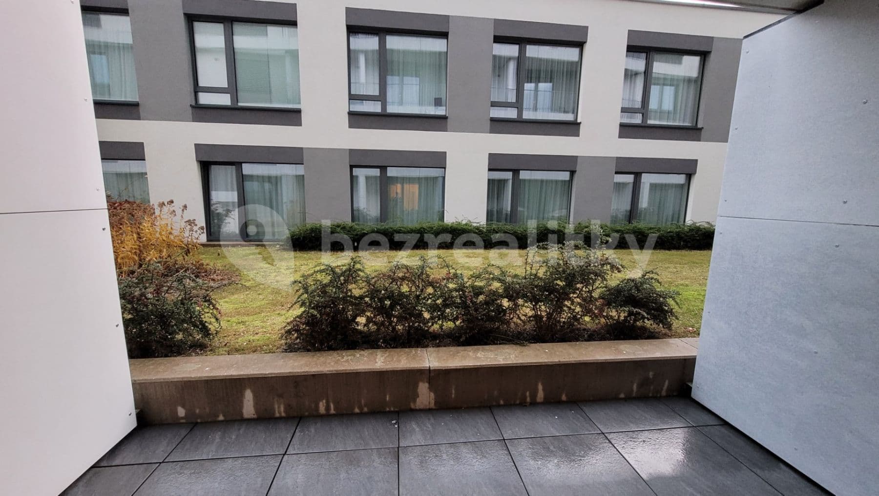 Studio flat to rent, 26 m², Mukařovského, Prague, Prague Studio flat to rent, 26 m², Mukařovského, Prague, Prague