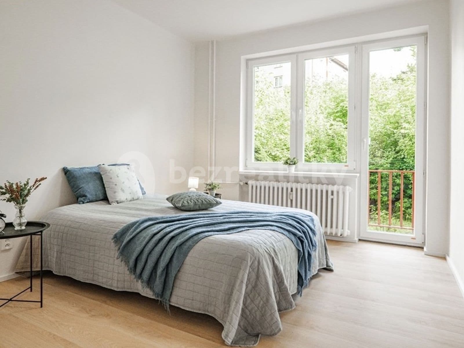 2 bedroom with open-plan kitchen flat to rent, 50 m², U Blaženky, Prague, Prague 2 bedroom with open-plan kitchen flat to rent, 50 m², U Blaženky, Prague, Prague