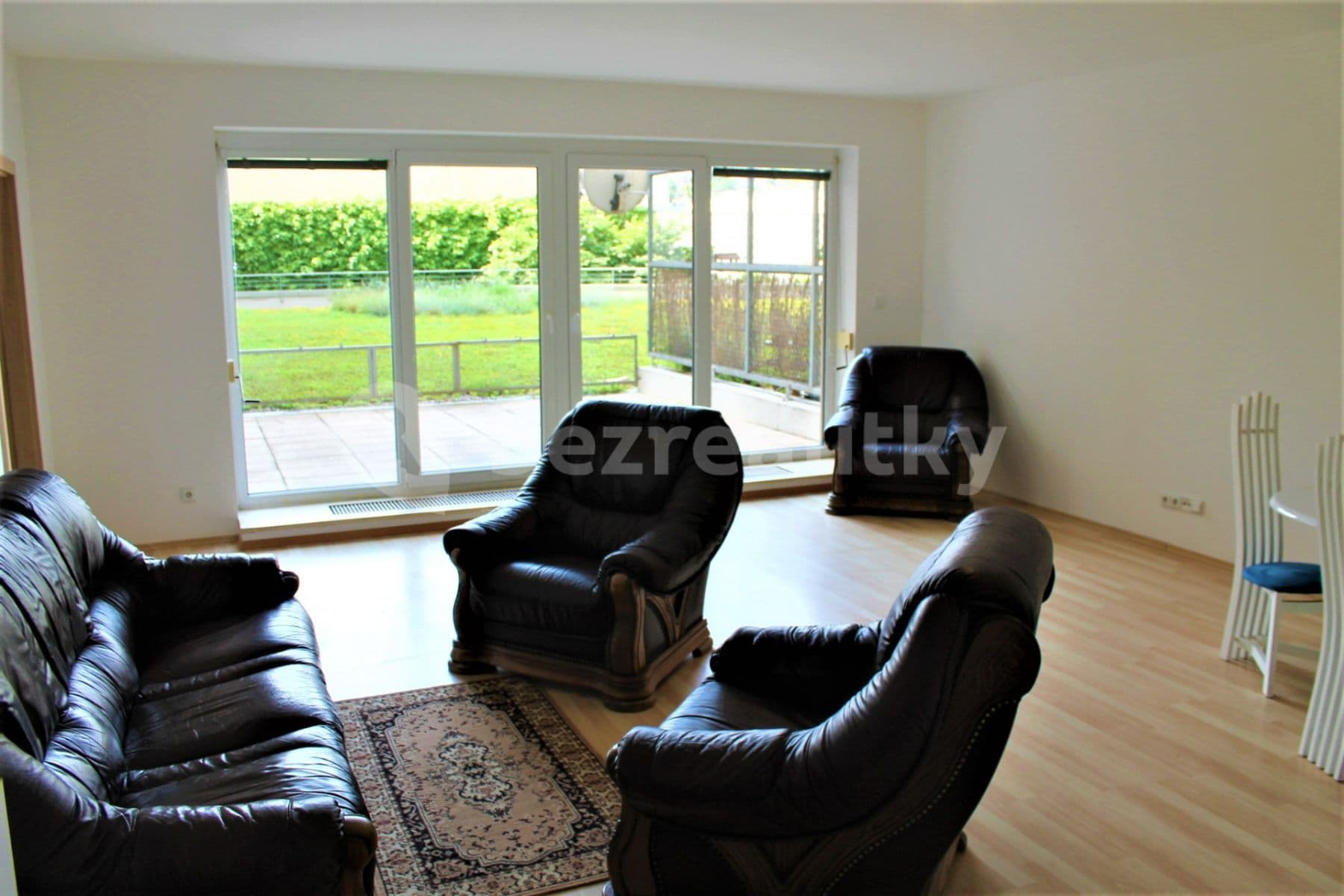 1 bedroom with open-plan kitchen flat to rent, 81 m², Na Harfě, Prague, Prague 1 bedroom with open-plan kitchen flat to rent, 81 m², Na Harfě, Prague, Prague