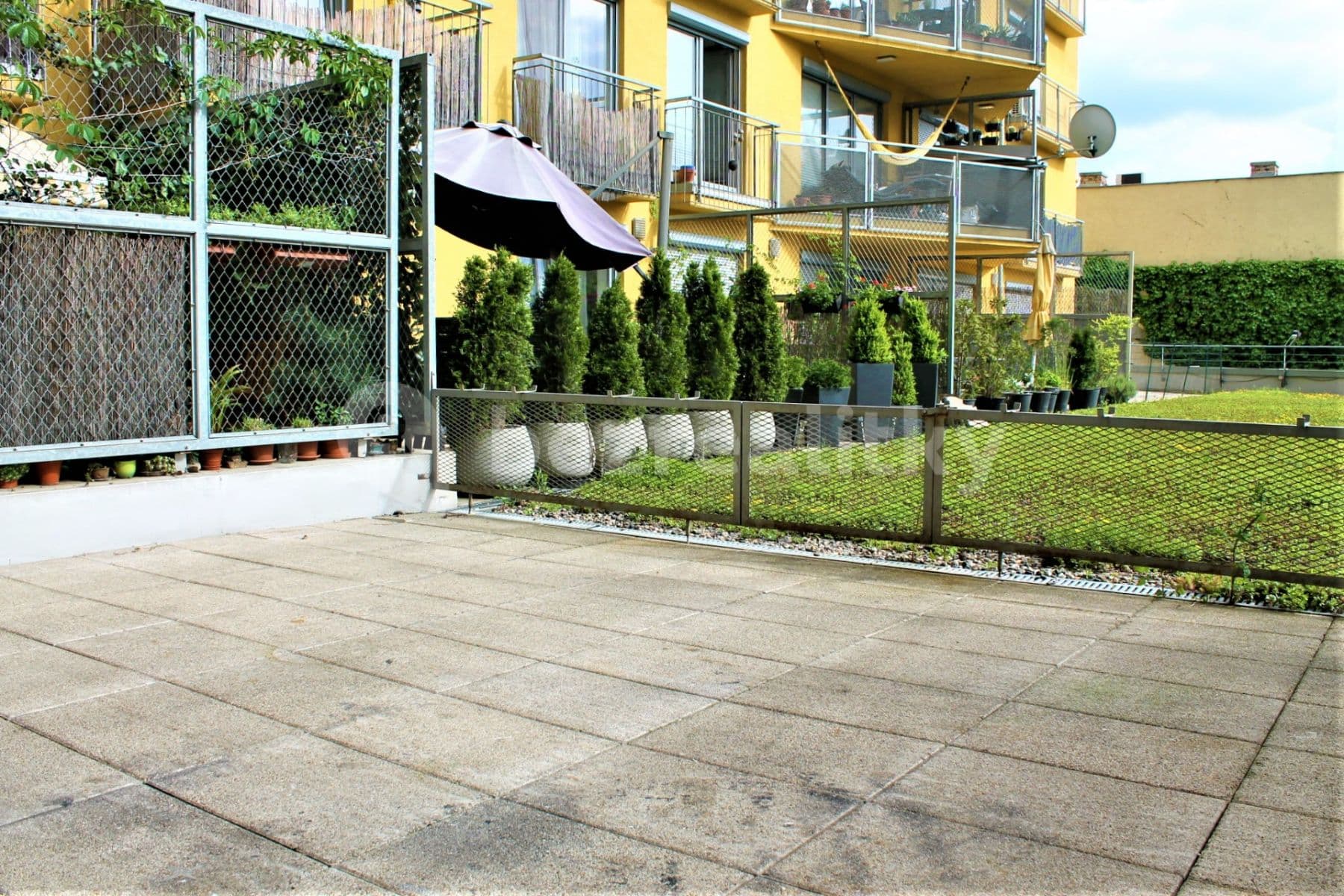 1 bedroom with open-plan kitchen flat to rent, 81 m², Na Harfě, Prague, Prague 1 bedroom with open-plan kitchen flat to rent, 81 m², Na Harfě, Prague, Prague