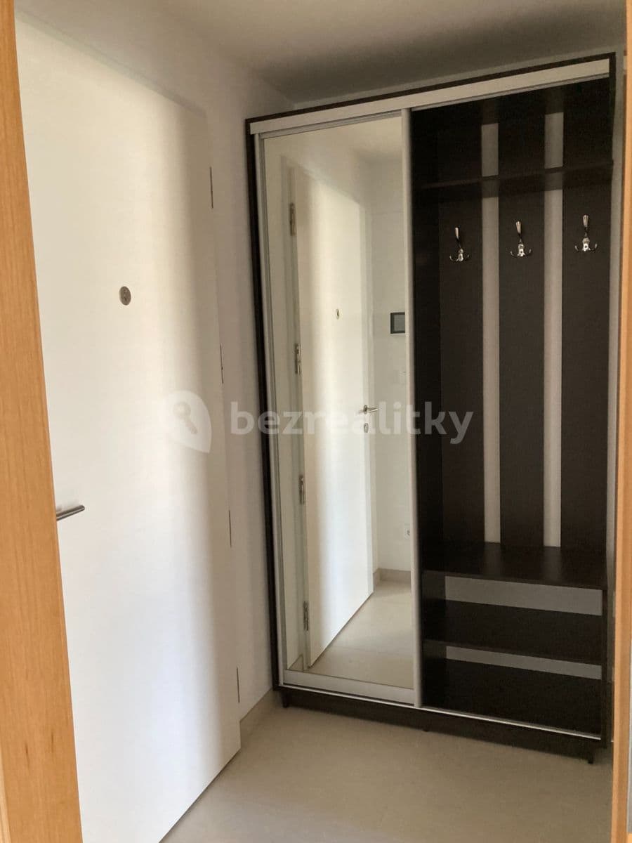 Studio flat to rent, 34 m², Šenácká, Prague, Prague Studio flat to rent, 34 m², Šenácká, Prague, Prague
