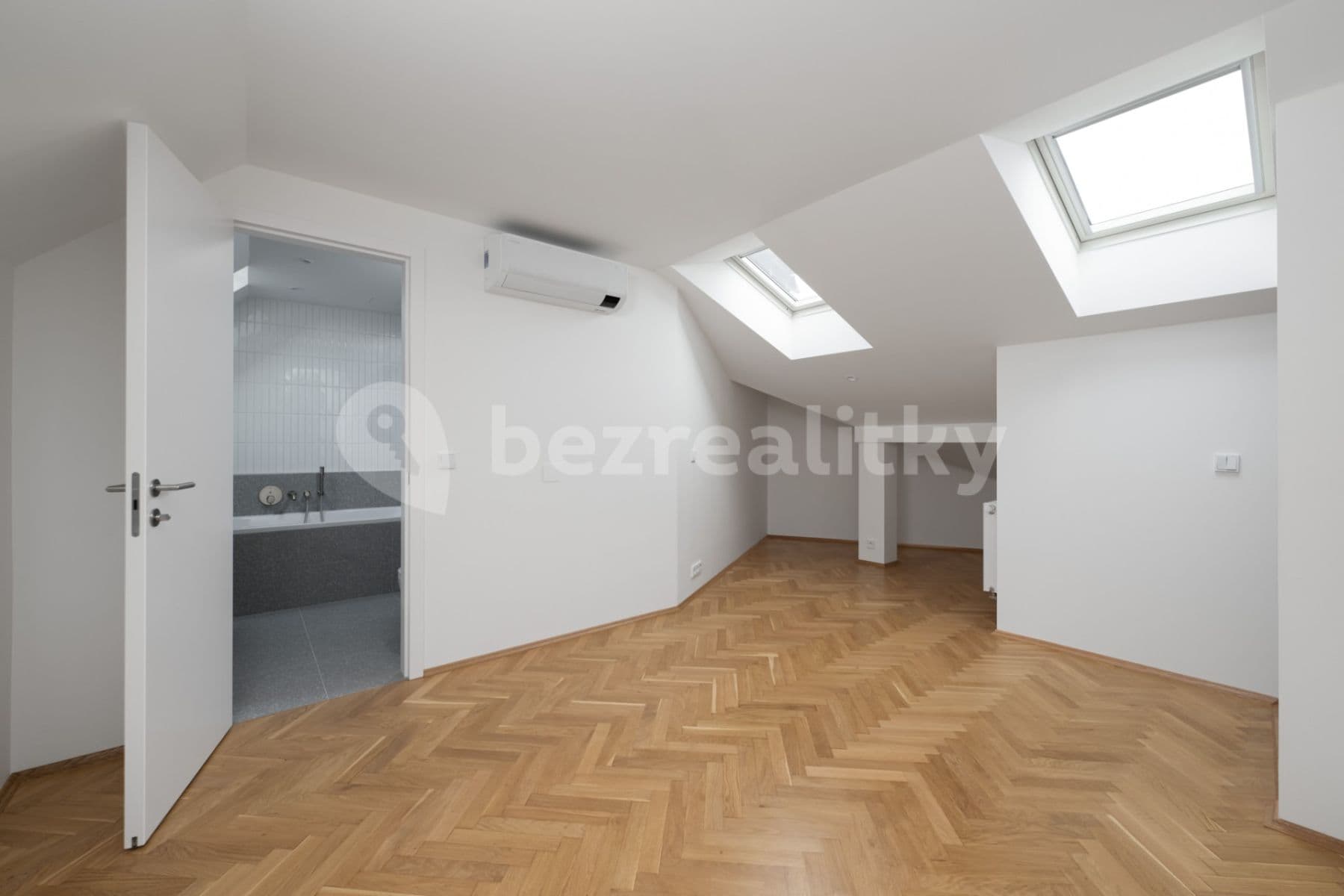 2 bedroom with open-plan kitchen flat for sale, 109 m², Pod Karlovem, Prague, Prague 2 bedroom with open-plan kitchen flat for sale, 109 m², Pod Karlovem, Prague, Prague