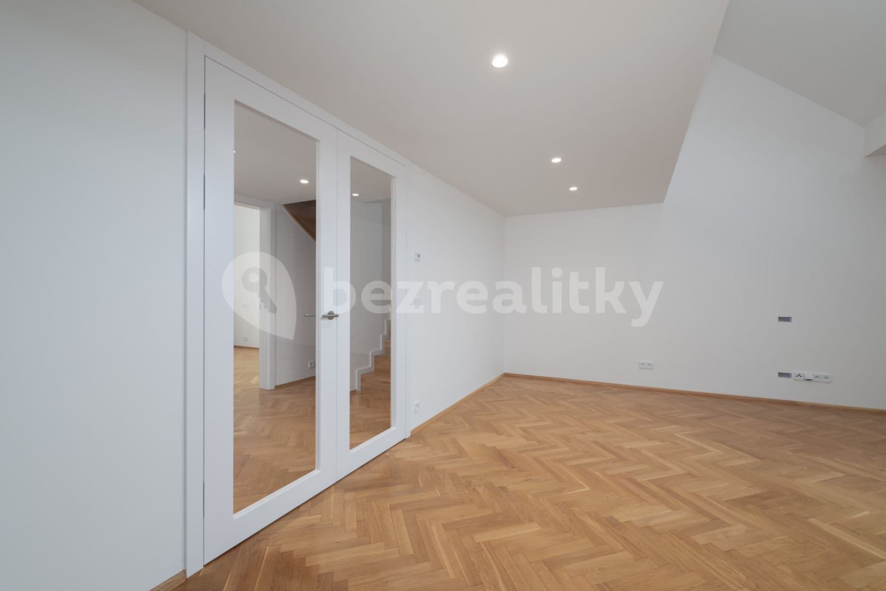 2 bedroom with open-plan kitchen flat for sale, 109 m², Pod Karlovem, Prague, Prague 2 bedroom with open-plan kitchen flat for sale, 109 m², Pod Karlovem, Prague, Prague