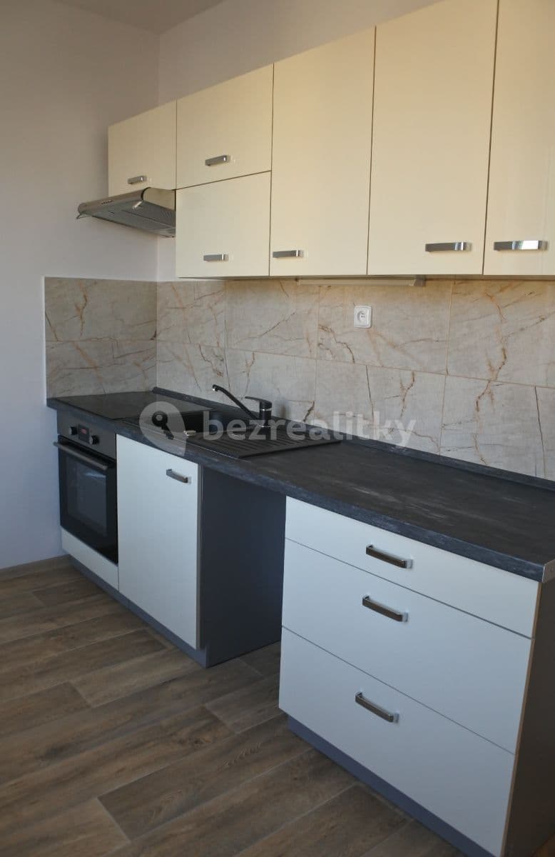 2 bedroom flat to rent, 52 m², Josefa Skupy, Most, Ústecký Region 2 bedroom flat to rent, 52 m², Josefa Skupy, Most, Ústecký Region