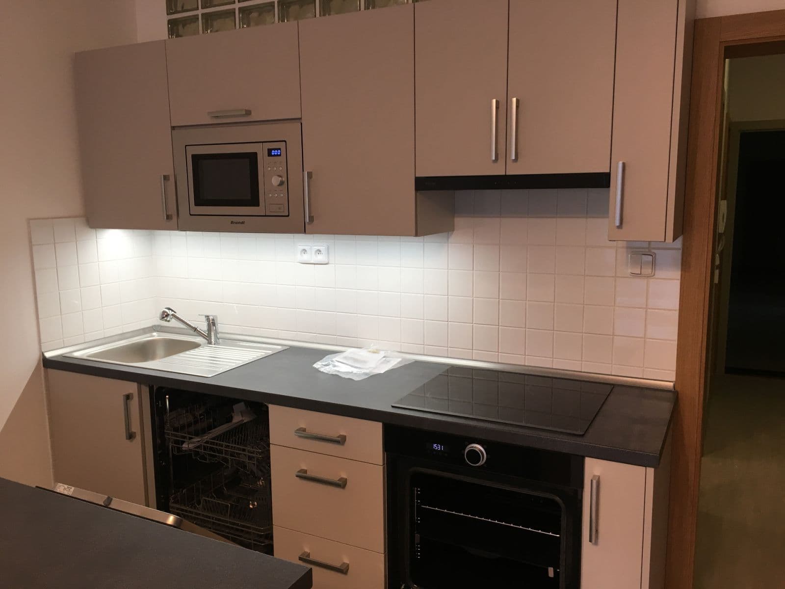 1 bedroom with open-plan kitchen flat to rent, 59 m², Lačnovská, Prague, Prague 1 bedroom with open-plan kitchen flat to rent, 59 m², Lačnovská, Prague, Prague