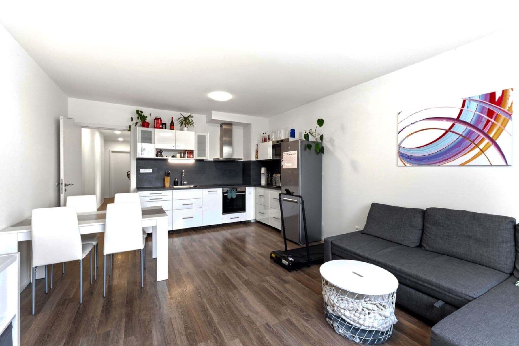 2 bedroom with open-plan kitchen flat to rent, 67 m², Žalanského, Prague, Prague 2 bedroom with open-plan kitchen flat to rent, 67 m², Žalanského, Prague, Prague