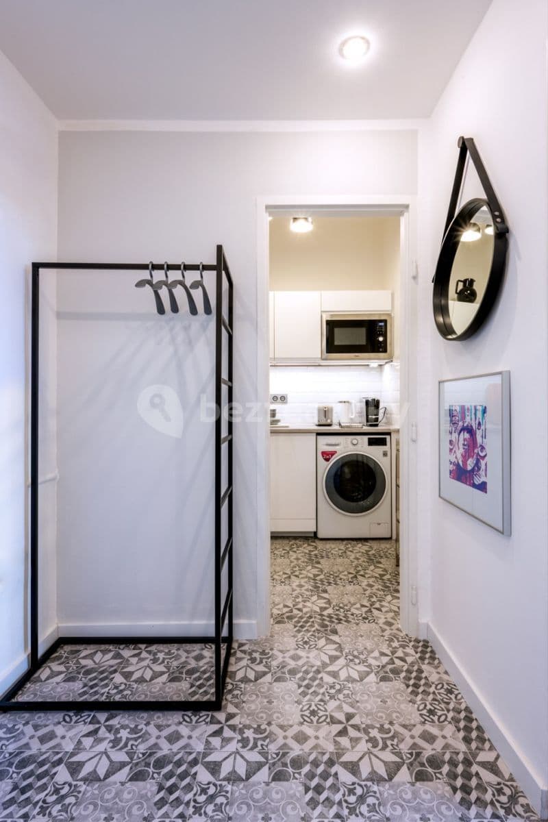 1 bedroom with open-plan kitchen flat to rent, 52 m², Lodecká, Prague, Prague 1 bedroom with open-plan kitchen flat to rent, 52 m², Lodecká, Prague, Prague