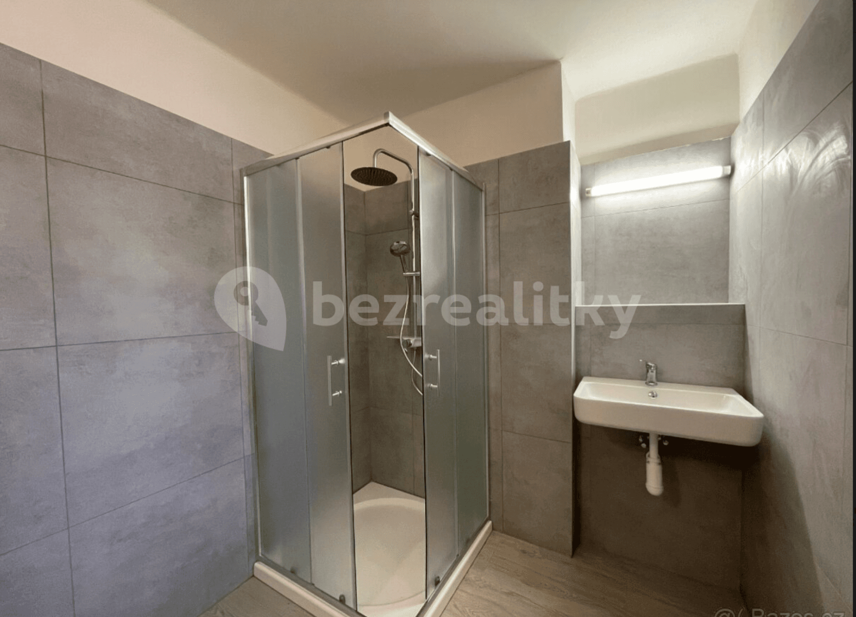 3 bedroom flat to rent, 70 m², Školní, Chomutov, Ústecký Region 3 bedroom flat to rent, 70 m², Školní, Chomutov, Ústecký Region