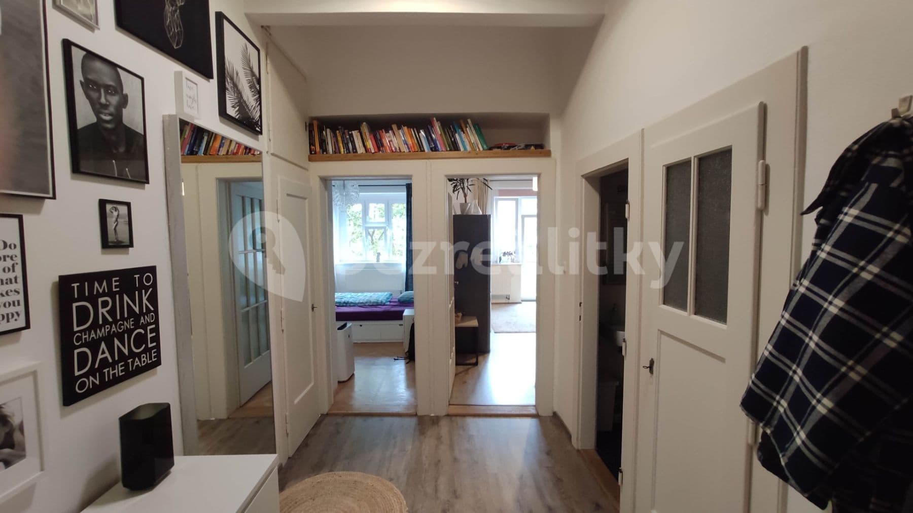 1 bedroom with open-plan kitchen flat to rent, 50 m², Jeseniova, Prague, Prague 1 bedroom with open-plan kitchen flat to rent, 50 m², Jeseniova, Prague, Prague