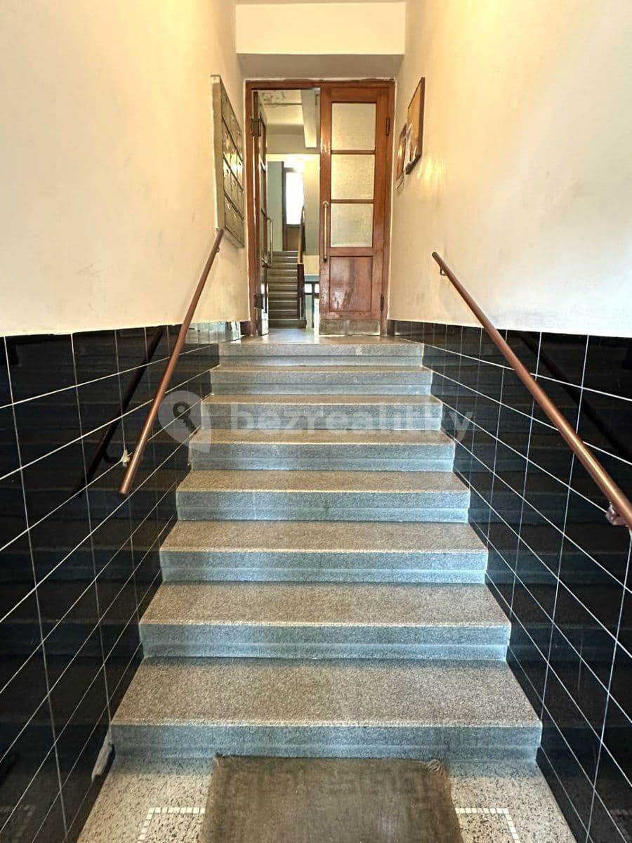 2 bedroom with open-plan kitchen flat to rent, 65 m², Prague, Prague 2 bedroom with open-plan kitchen flat to rent, 65 m², Prague, Prague