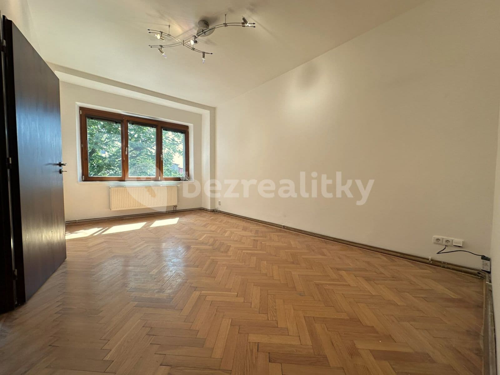 2 bedroom with open-plan kitchen flat to rent, 65 m², Prague, Prague 2 bedroom with open-plan kitchen flat to rent, 65 m², Prague, Prague