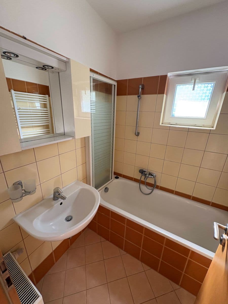 2 bedroom with open-plan kitchen flat to rent, 47 m², Zájezdní, Mukařov, Středočeský Region 2 bedroom with open-plan kitchen flat to rent, 47 m², Zájezdní, Mukařov, Středočeský Region
