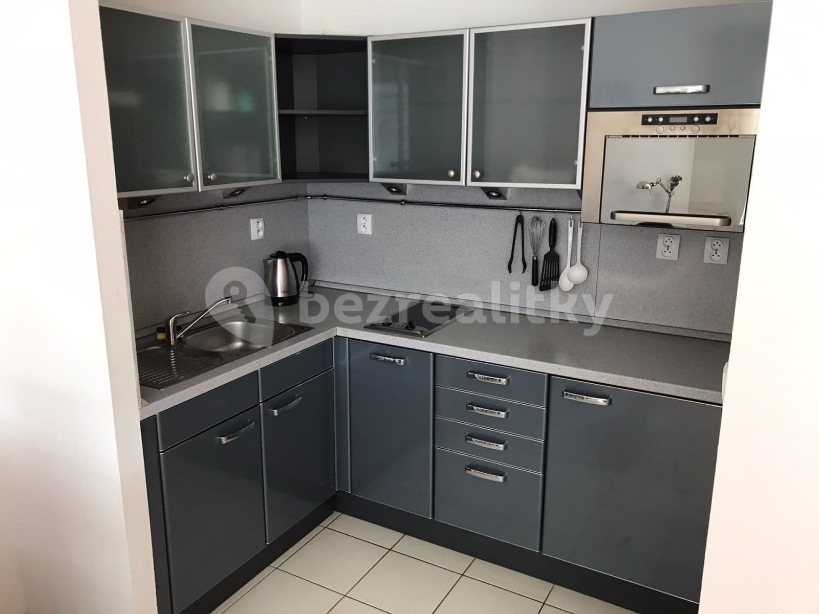 Studio flat to rent, 36 m², Bělohorská, Brno, Jihomoravský Region Studio flat to rent, 36 m², Bělohorská, Brno, Jihomoravský Region