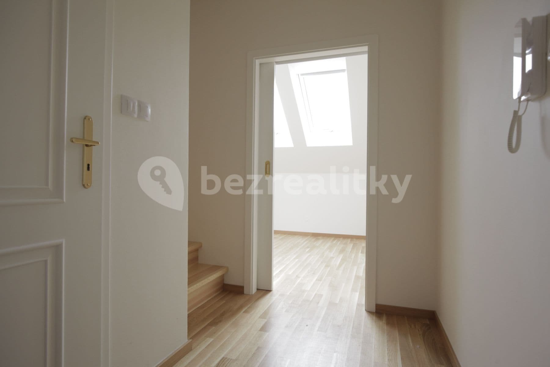 1 bedroom with open-plan kitchen flat to rent, 44 m², U Studánky, Prague, Prague 1 bedroom with open-plan kitchen flat to rent, 44 m², U Studánky, Prague, Prague