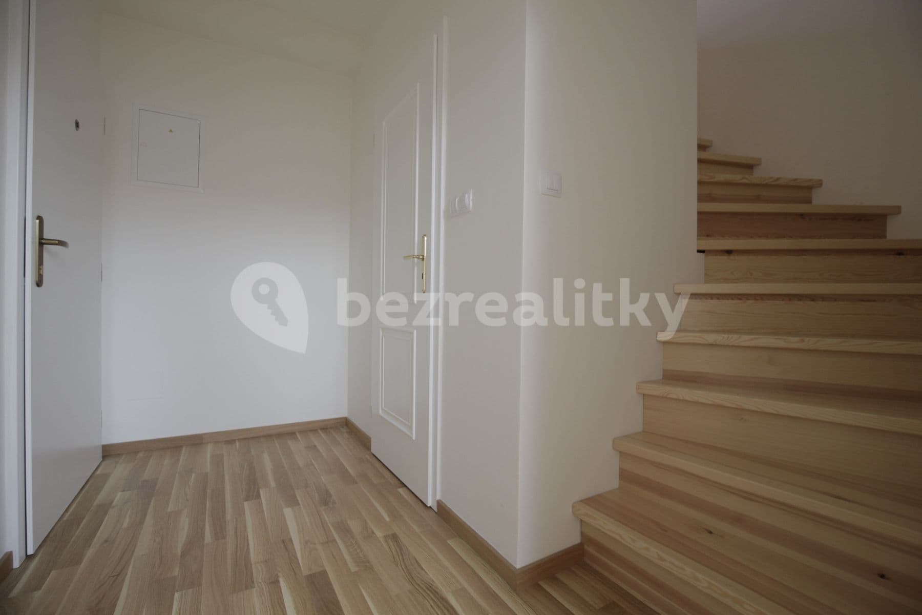 1 bedroom with open-plan kitchen flat to rent, 44 m², U Studánky, Prague, Prague 1 bedroom with open-plan kitchen flat to rent, 44 m², U Studánky, Prague, Prague