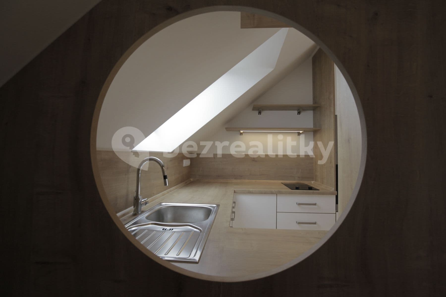 1 bedroom with open-plan kitchen flat to rent, 44 m², U Studánky, Prague, Prague 1 bedroom with open-plan kitchen flat to rent, 44 m², U Studánky, Prague, Prague